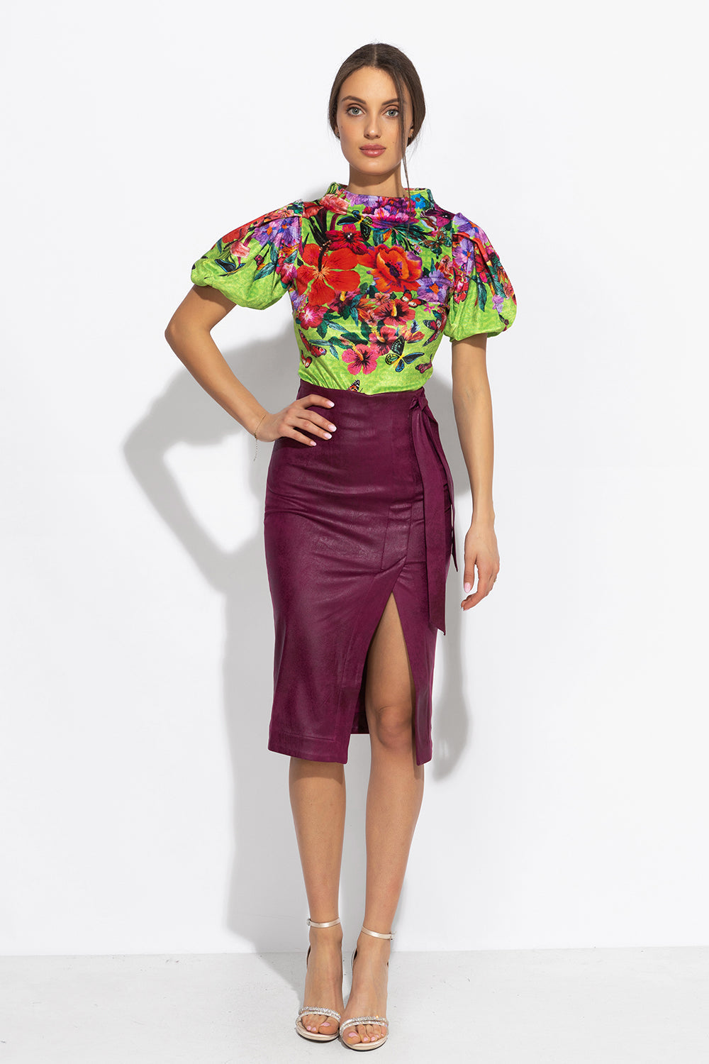 VELVET BLOUSE WITH HIGH NECK AND PUFF SLEEVES - ACID GREEN LOGO JIORO БЛУЗА ОТ ПЛЮШ С ВИСОКА ЯКА И БУФАН РЪКАВИ - ACID GREEN LOGO JIORO