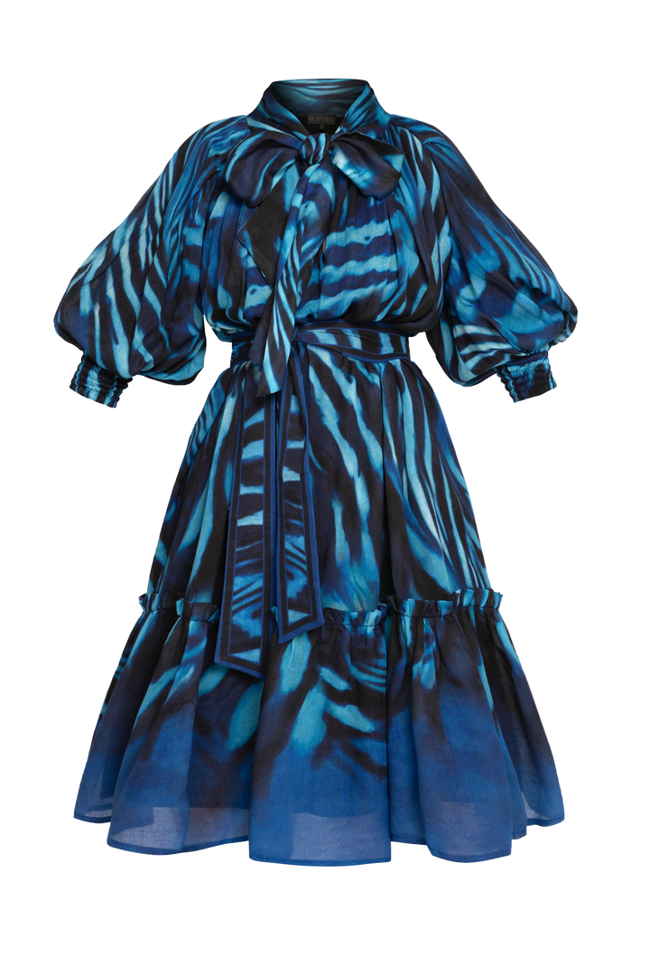 FLARED LYOCELL MIDI DRESS WITH BOW AND VOLUMINOUS SLEEVES - SHADES OF BLUE JIORO РАЗКРОЕНА МИДИ РОКЛЯ ОТ ЛИОСЕЛ С ПАНДЕЛКА И ОБЕМНИ РЪКАВИ - SHADES OF BLUE JIORO