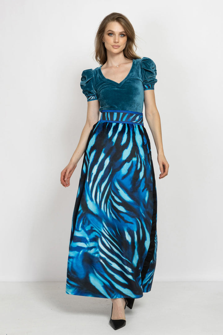 DUSTY TEAL V-NECK VELVET TOP WITH PUFF SLEEVES SHADES OF BLUE TRIM- ESSENTIALS JIORO БЛУЗА ОТ КАДИФЕ В ЦВЯТ ТИЙЛ С V-ДЕКОЛТЕ И НАБРАНИ РЪКАВИ SHADES OF BLUE - ESSENTIALS JIORO