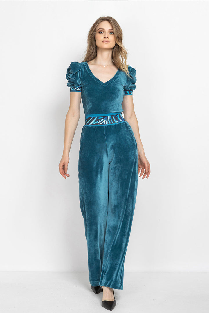 DUSTY TEAL V-NECK VELVET TOP WITH PUFF SLEEVES SHADES OF BLUE TRIM- ESSENTIALS JIORO БЛУЗА ОТ КАДИФЕ В ЦВЯТ ТИЙЛ С V-ДЕКОЛТЕ И НАБРАНИ РЪКАВИ SHADES OF BLUE - ESSENTIALS JIORO
