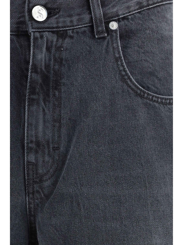 Relaxed Cut straight leg Jeans