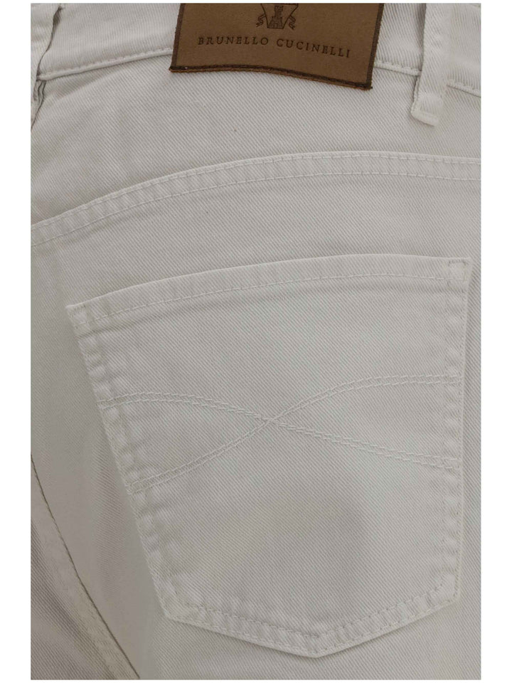 Jeans with turn-up hem