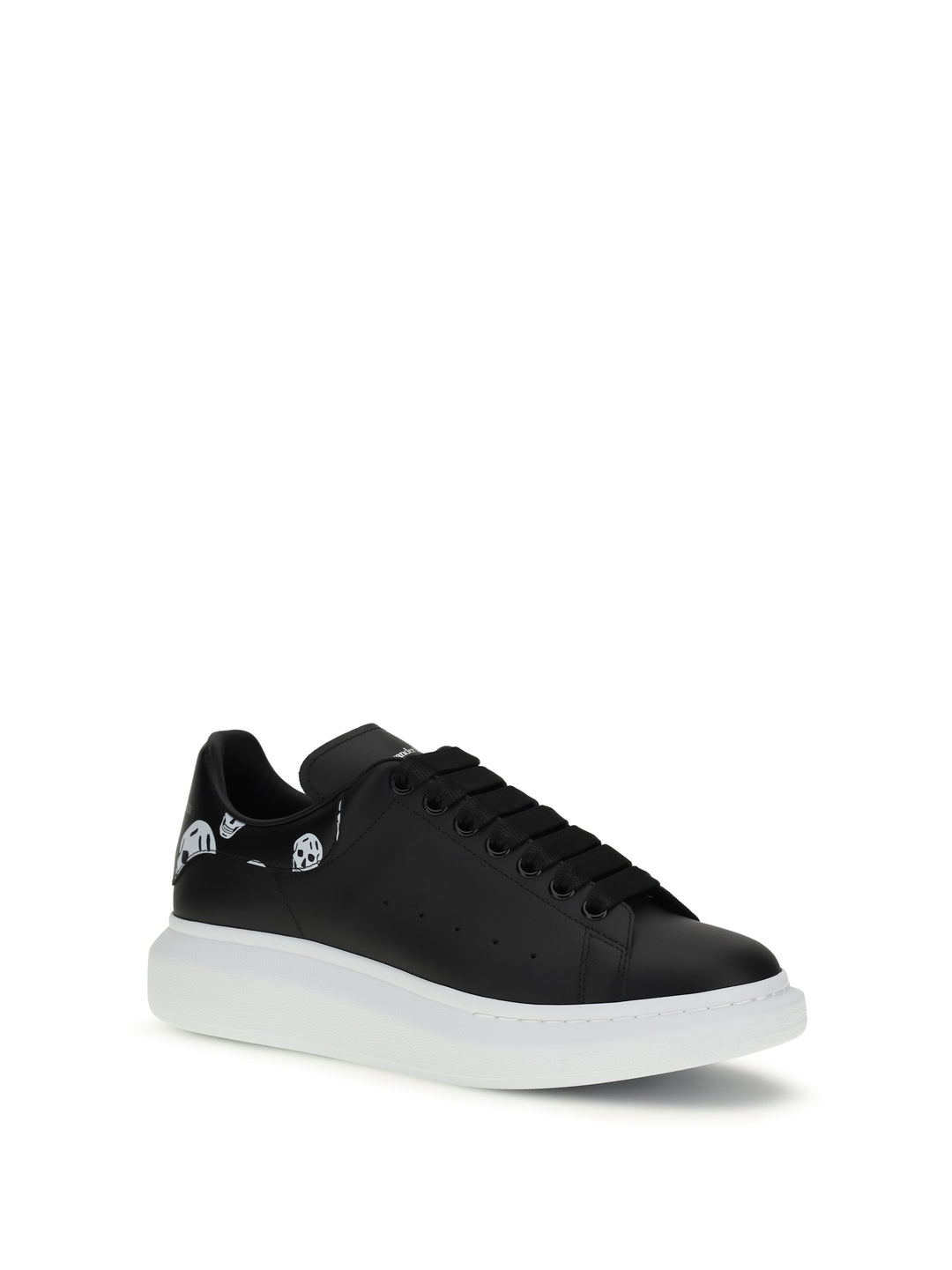 Oversize Sneakers 2