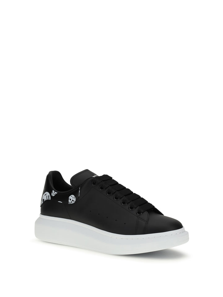 Oversize Sneakers 2