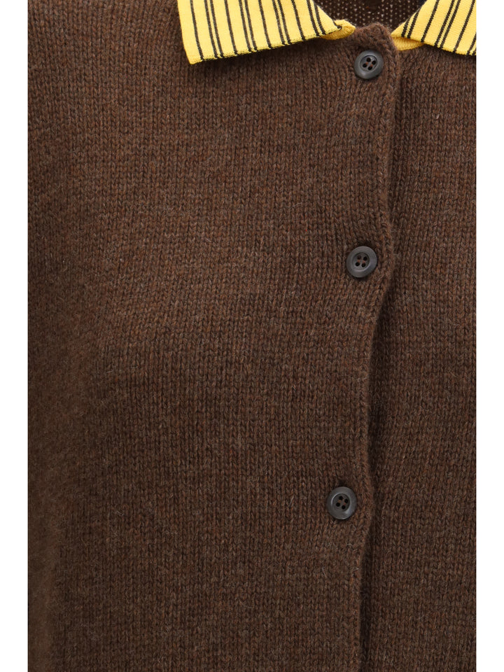 Sweater with a classic collar and front button fastening 3