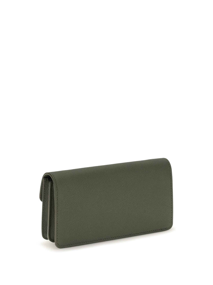 VLogo signature grainy calfskin chain Wallet