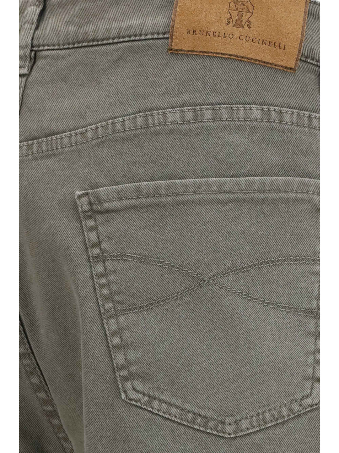 Jeans with turn-up hem