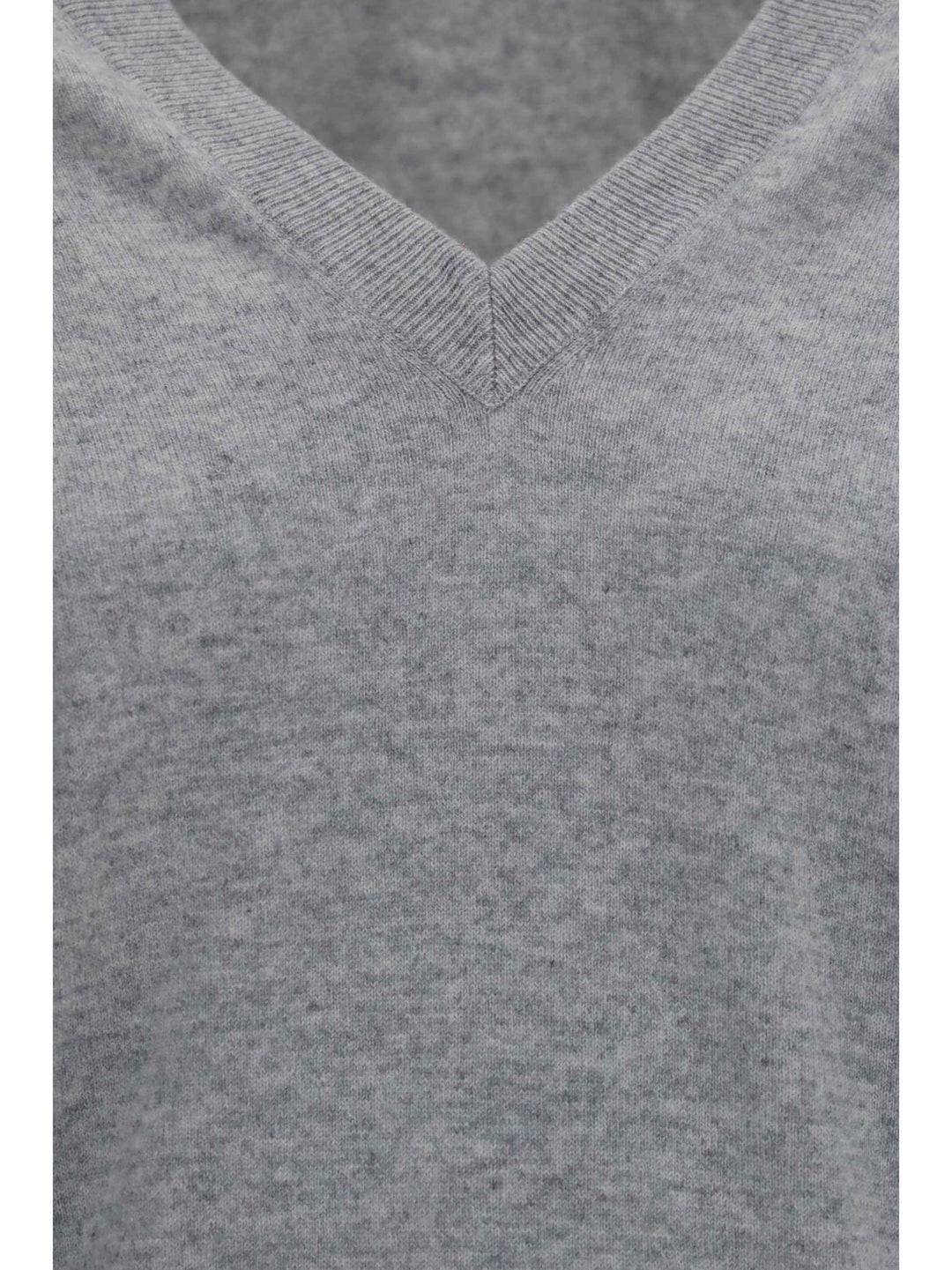 V-neck cashmere Sweater