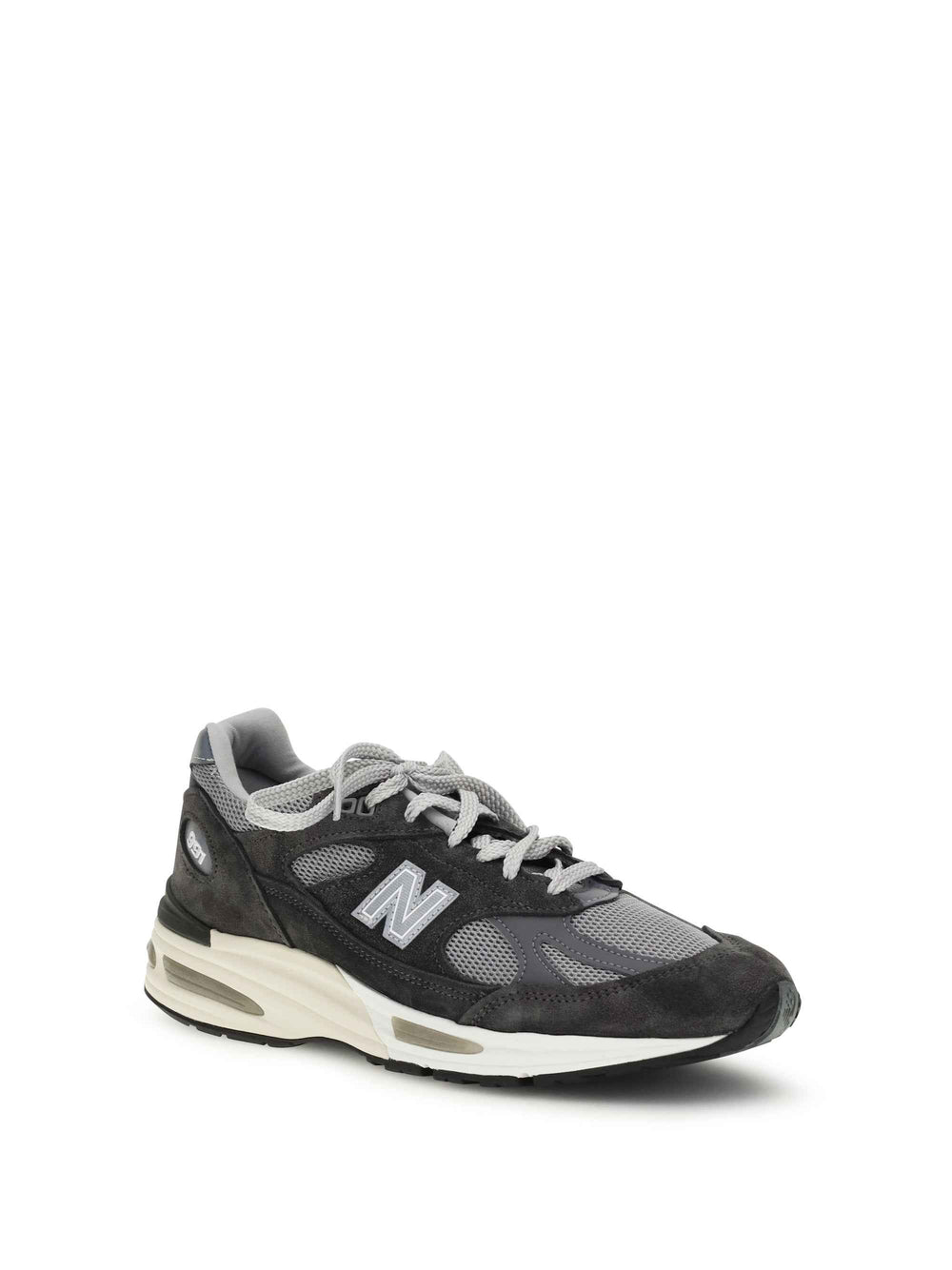 991v2 Sneakers