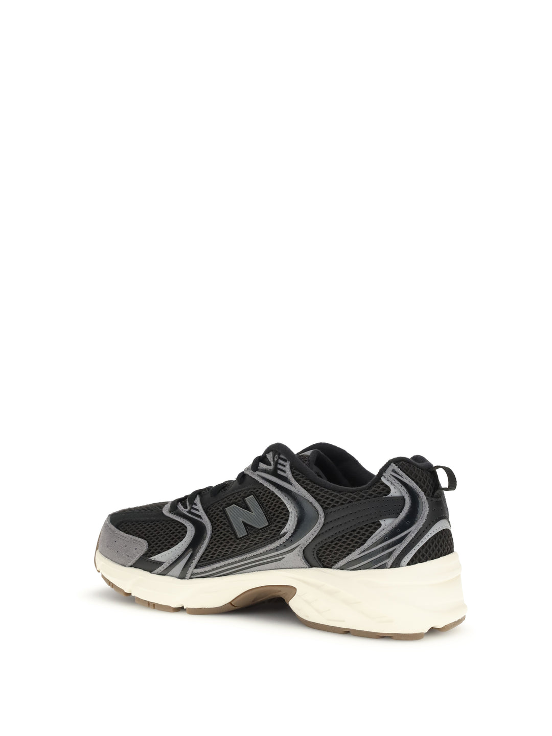 530 Sneakers 3