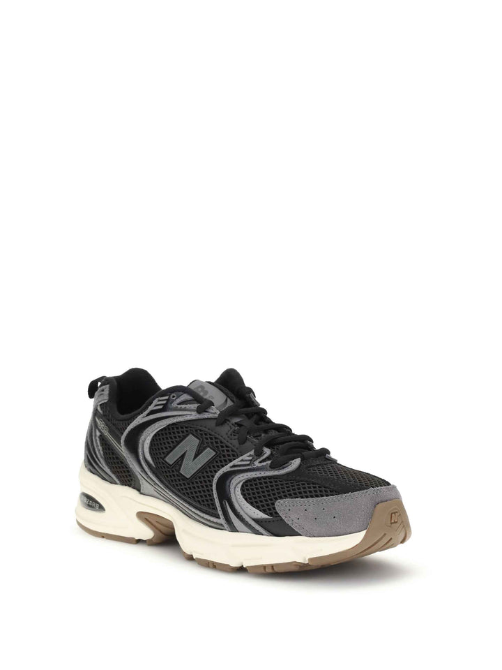 530 Sneakers