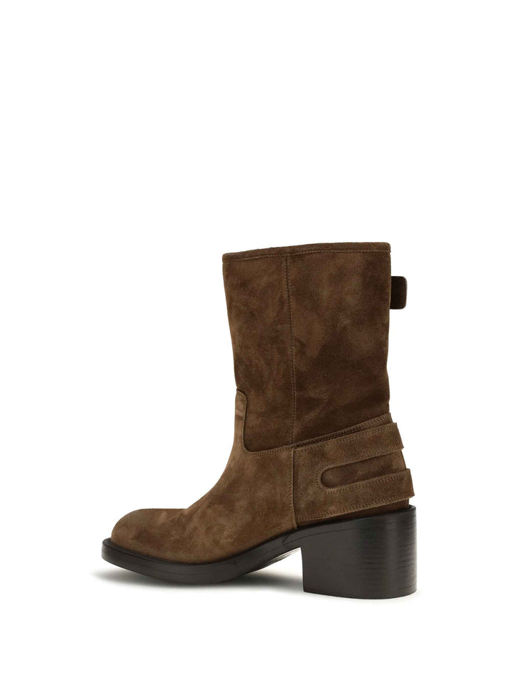 Dakota Boots in suede