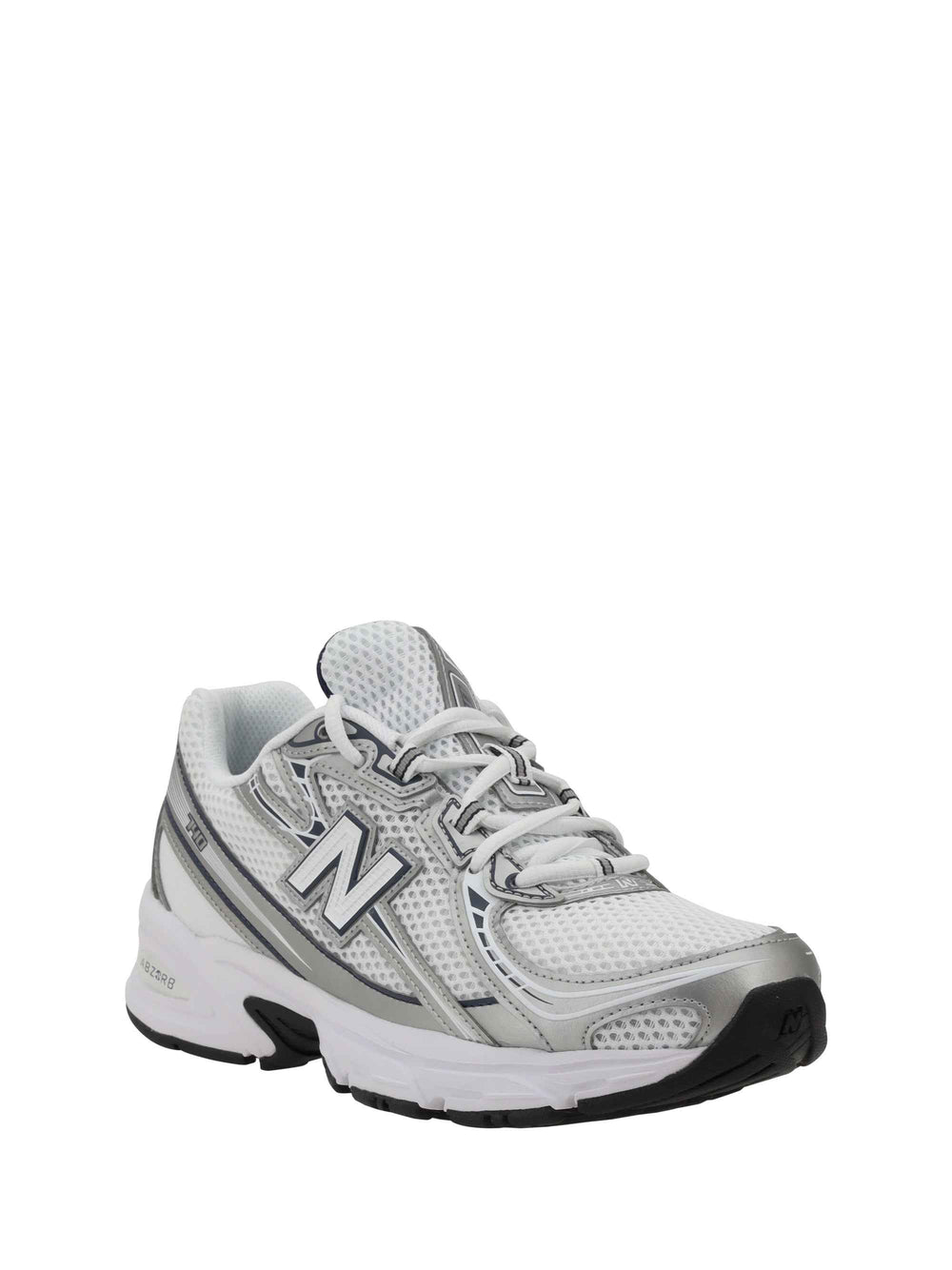 740 Sneakers