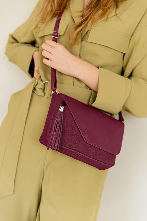 Lola- WB113375-WINE (367)